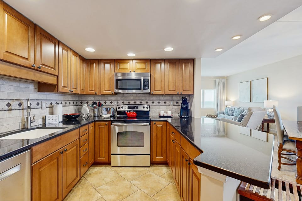 Condo, Multiple Beds, Patio, Ocean View (225-26 Sandcastles) | Private kitchen