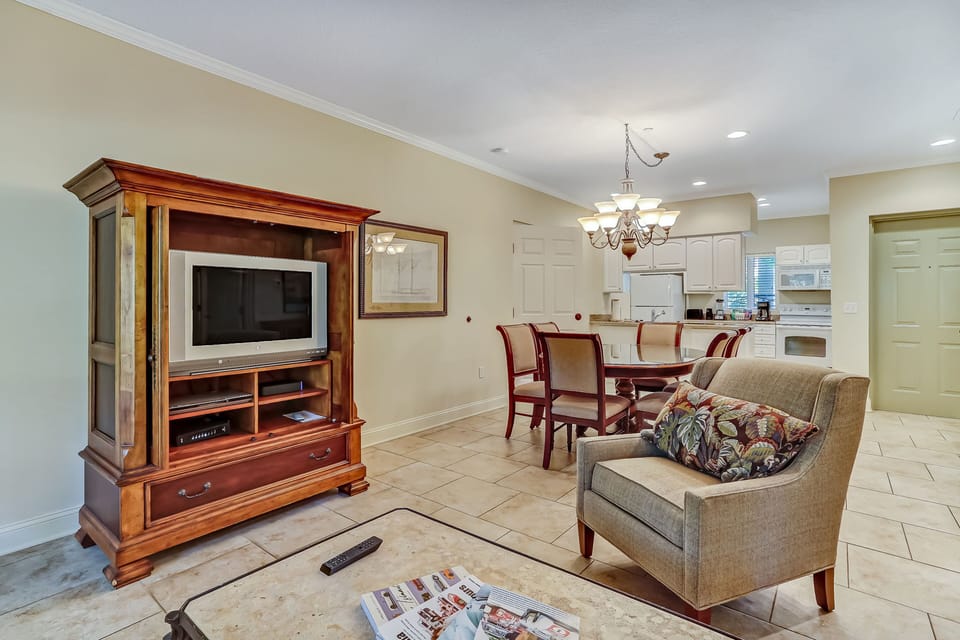 Condo, Multiple Beds, Balcony, Pool View (2509-10 Tennis Villas) | Living area
