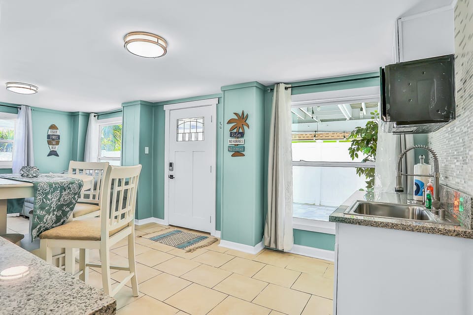 House, Multiple Beds, Pool Access, Pool View (Vilano Beach Dream - Lower Level B) | Private kitchen
