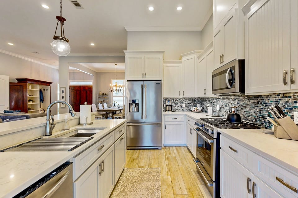 House, Multiple Beds, Patio, Golf View (Waving Sea Palms) | Private kitchen