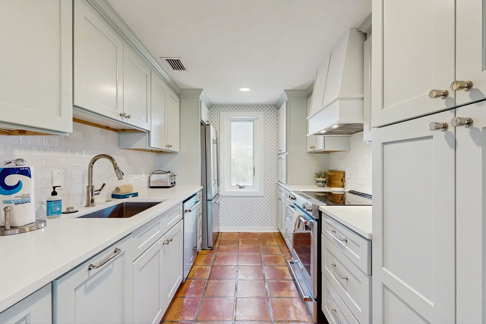 Villa, Multiple Beds, Pool Access, Pool View (1428 Windsong) | Private kitchen