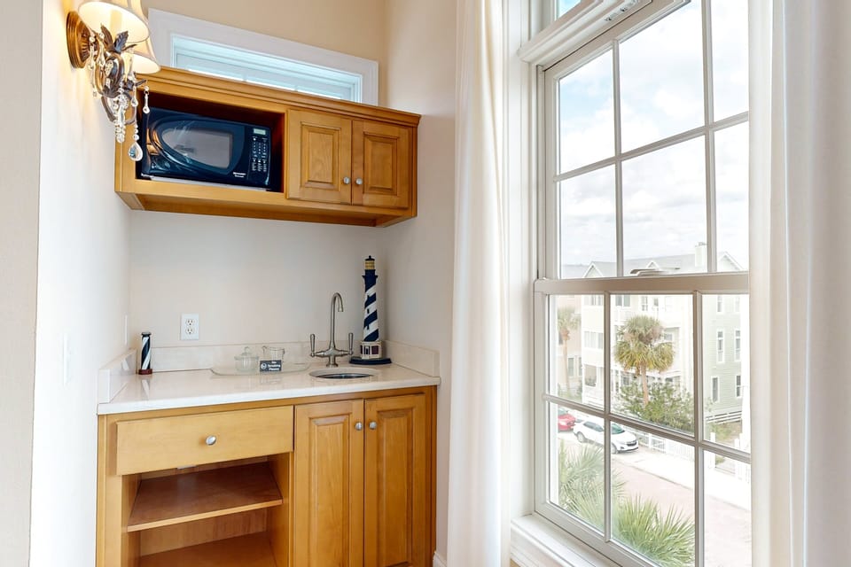 House, Multiple Beds, Pool Access, Garden View (Glynn Cottage) | Interior