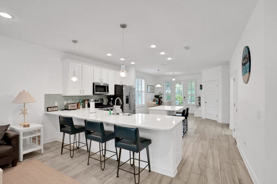 House, Multiple Beds, Hot Tub, Garden View (Seaside Serenity) | Private kitchen