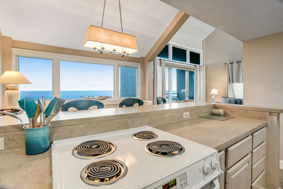Condo, Multiple Beds, Patio, Beach View (1180 Beach Walker) | Private kitchen