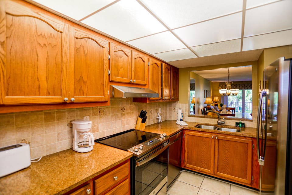 Condo, Multiple Beds, Balcony, Pool View (St Augustine Beach and Tennis 223) | Private kitchen