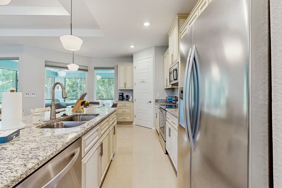 House, Multiple Beds, Patio, Garden View (Casa Campo) | Private kitchen | Dining table