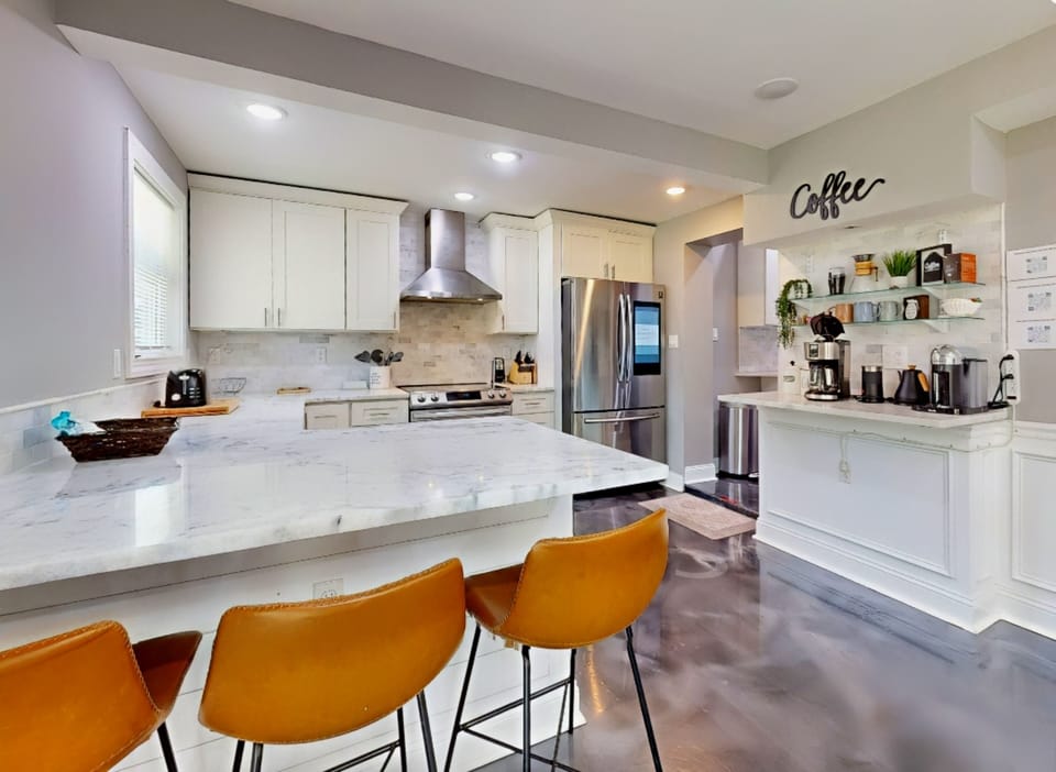 House, Multiple Beds, Patio, Garden View (Adventure Oasis) | Private kitchen