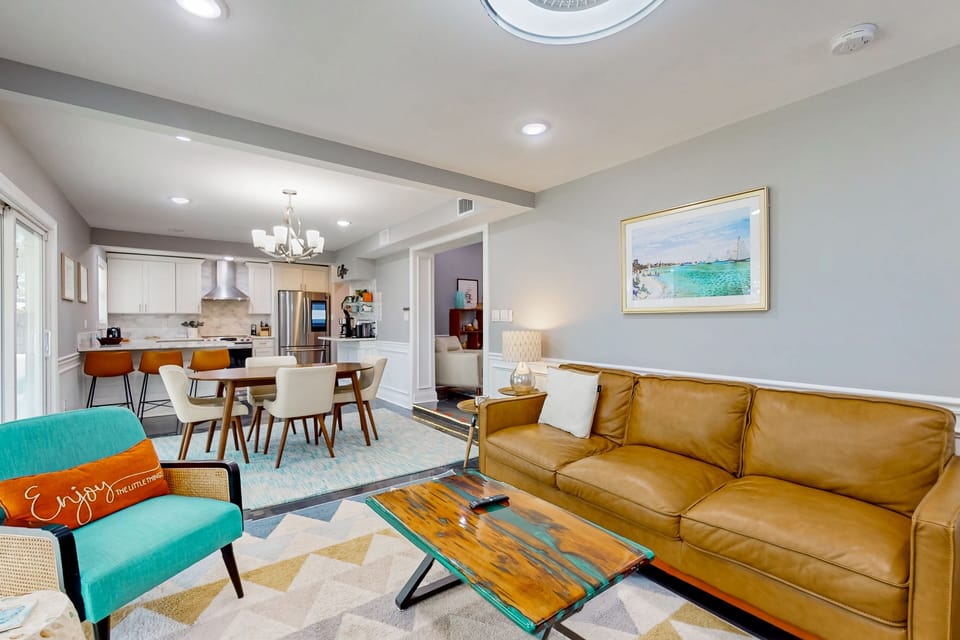 House, Multiple Beds, Patio, Garden View (Adventure Oasis) | Living area