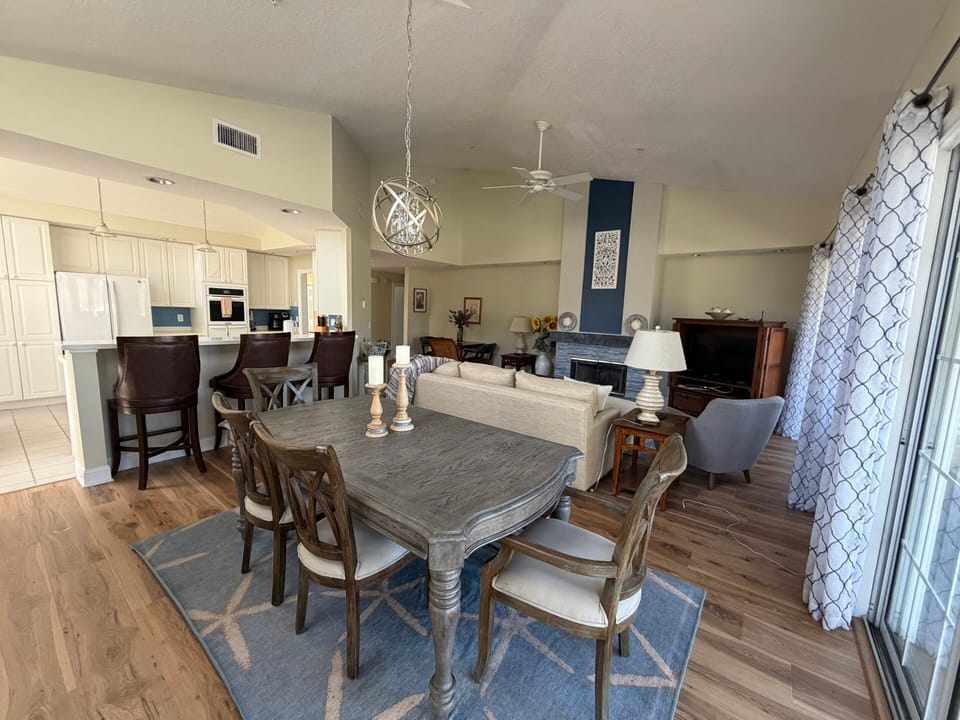 Condo, Multiple Beds, Hot Tub, Pool View (Eagle's View Retreat) | Interior