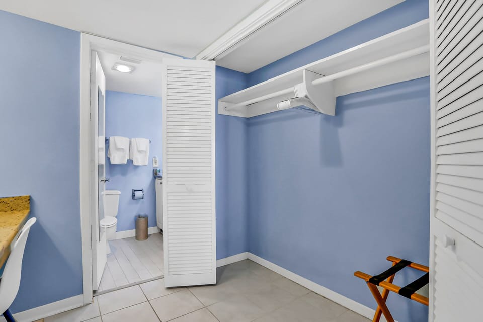 Condo, Multiple Beds, Pool Access, Beach View (1354 Ship Watch) | Interior