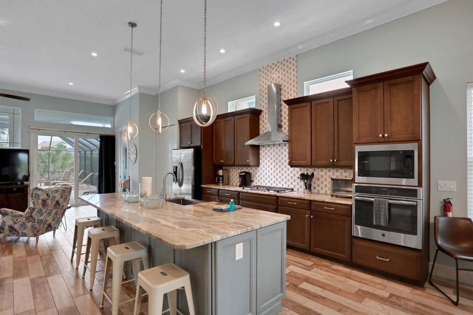 House, Multiple Beds, Pool Access, Pool View (Deja Blu) | Private kitchen