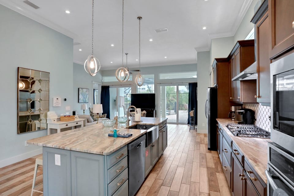 House, Multiple Beds, Pool Access, Pool View (Deja Blu) | Private kitchen