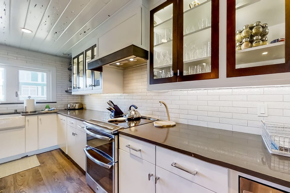 House, Multiple Beds, Patio, Beach View (Sandpiper 95096) | Private kitchen