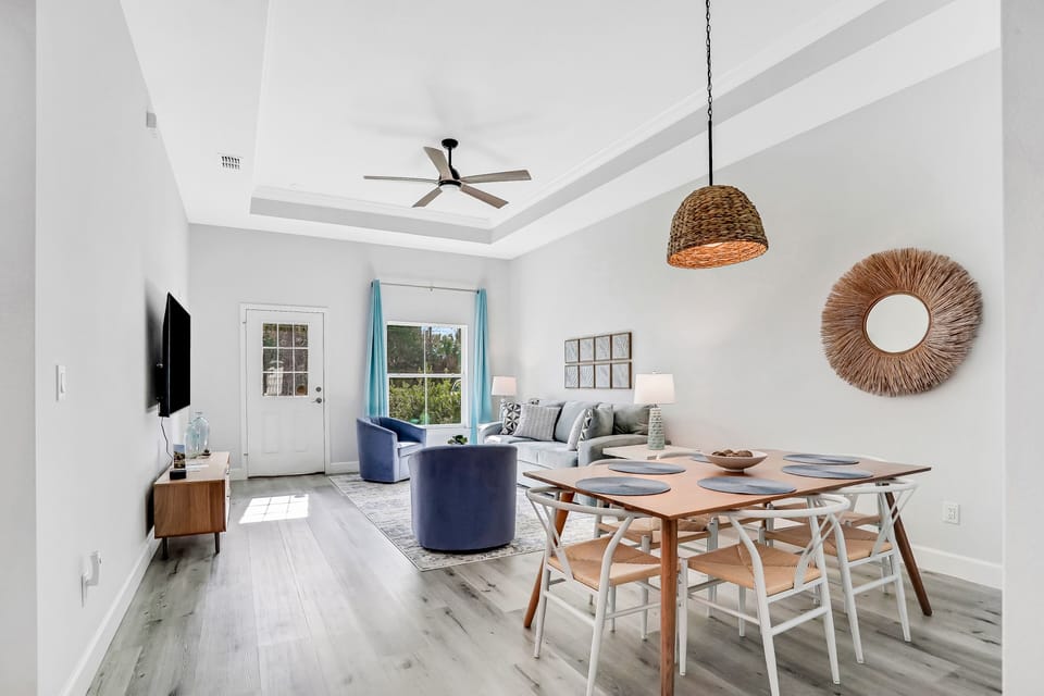 House, Multiple Beds, Pool Access, Pool View (SeaBreeze Villas A & B) | 6 bedrooms, individually decorated, individually furnished, bed sheets