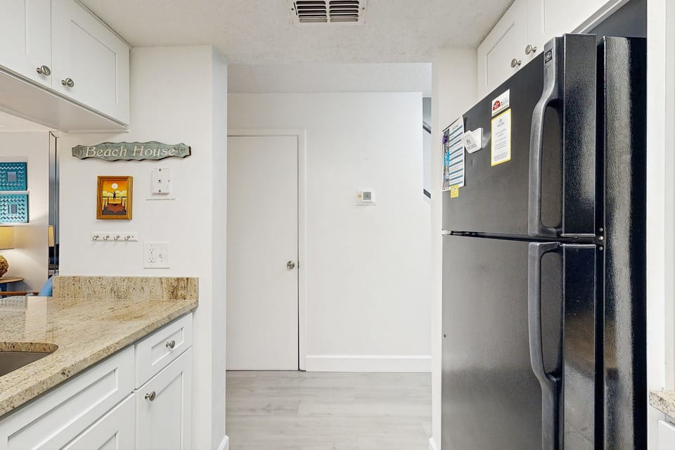 Condo, Multiple Beds, Patio, Pool View (Cabaña Artista) | Interior
