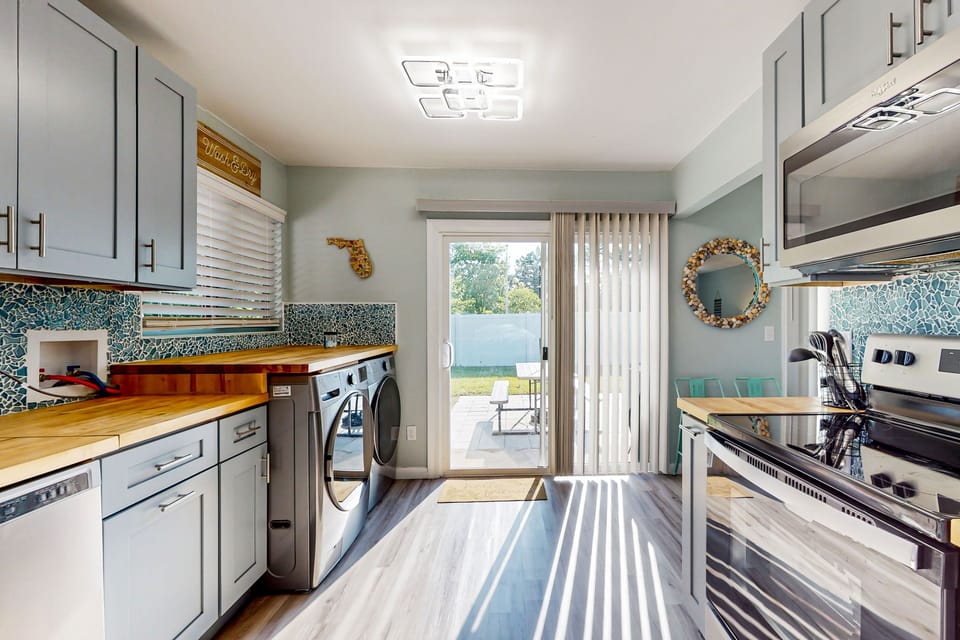House, Multiple Beds, Patio, Garden View (Bradmore Casitas A & B) | Private kitchen