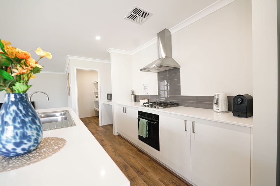 Townhome, Garden View | Private kitchen