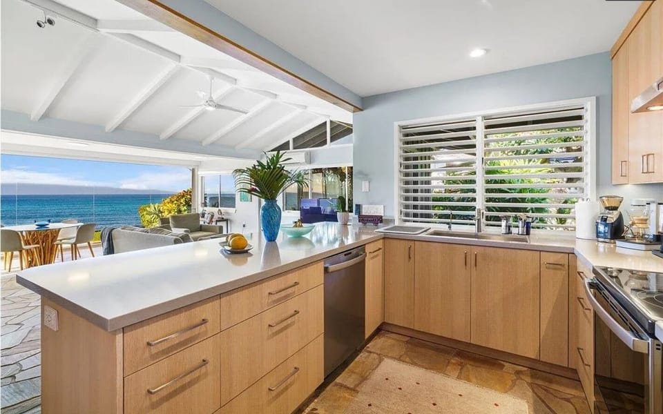 KITCHEN-FULL OCEAN VIEW