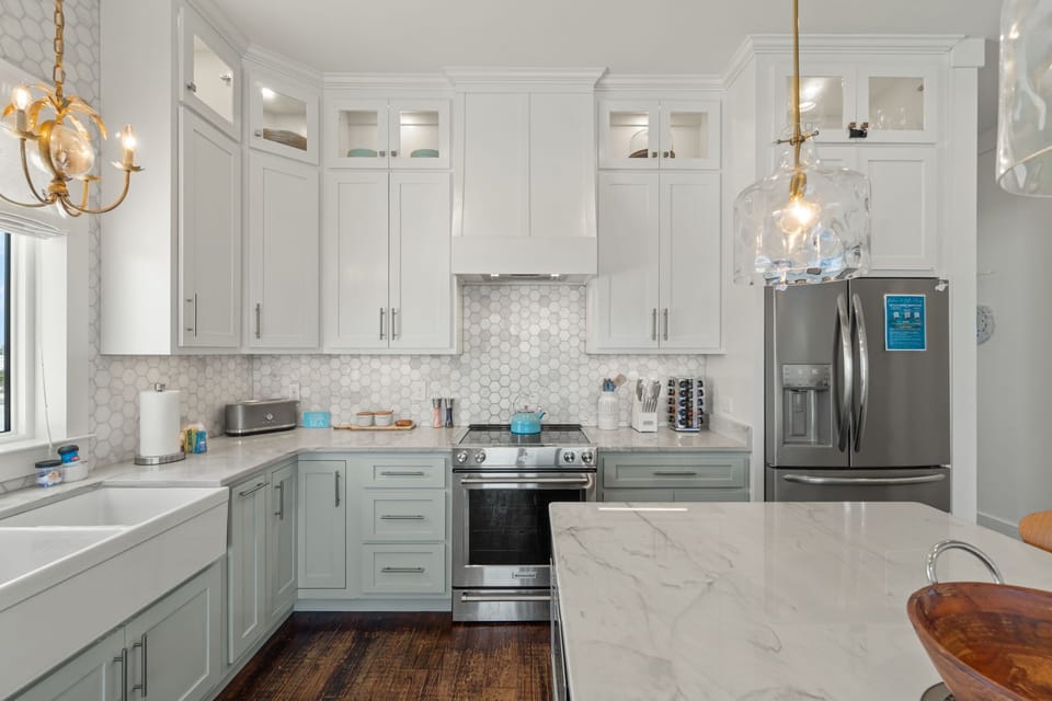 Second-floor kitchen made for slow mornings and big family breakfasts