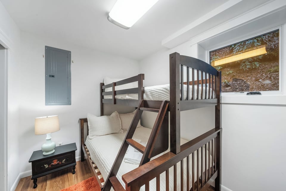 Twin-Over-Full Bunk
