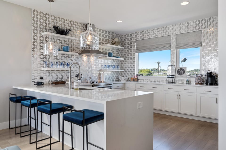 Seating right off the kitchen