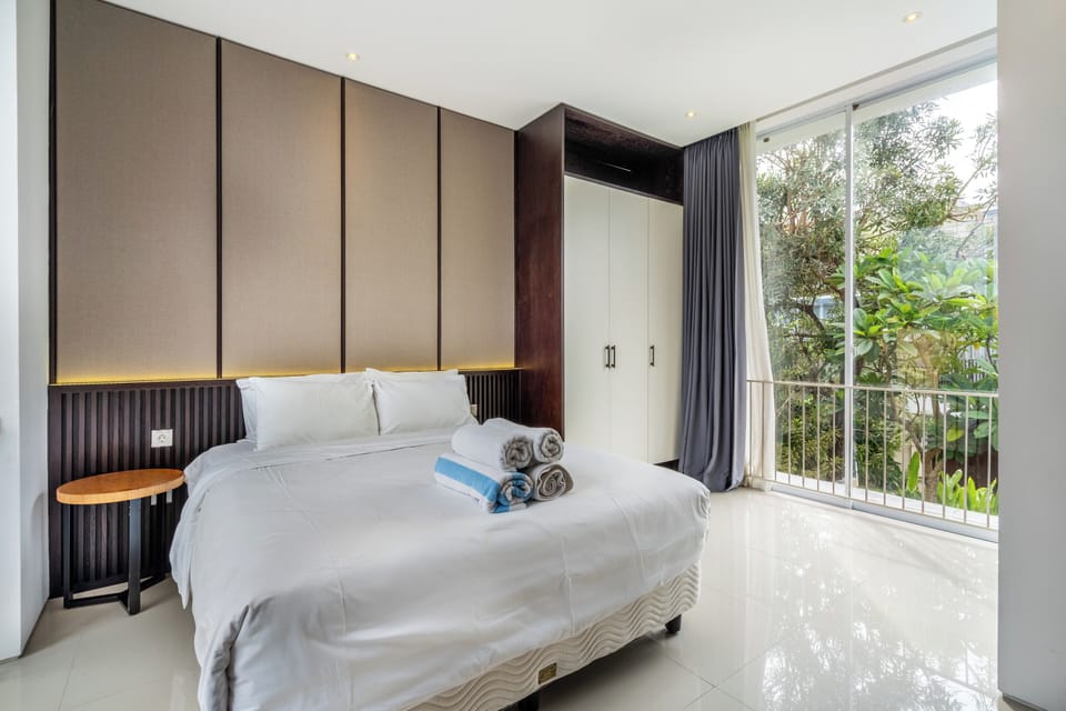 Standard Villa, 3 Bedrooms, Non Smoking | Bed sheets