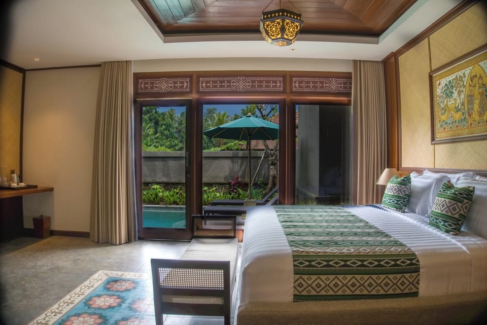 Deluxe Double or Twin Room, Private Pool | Desk, laptop workspace, soundproofing, free WiFi