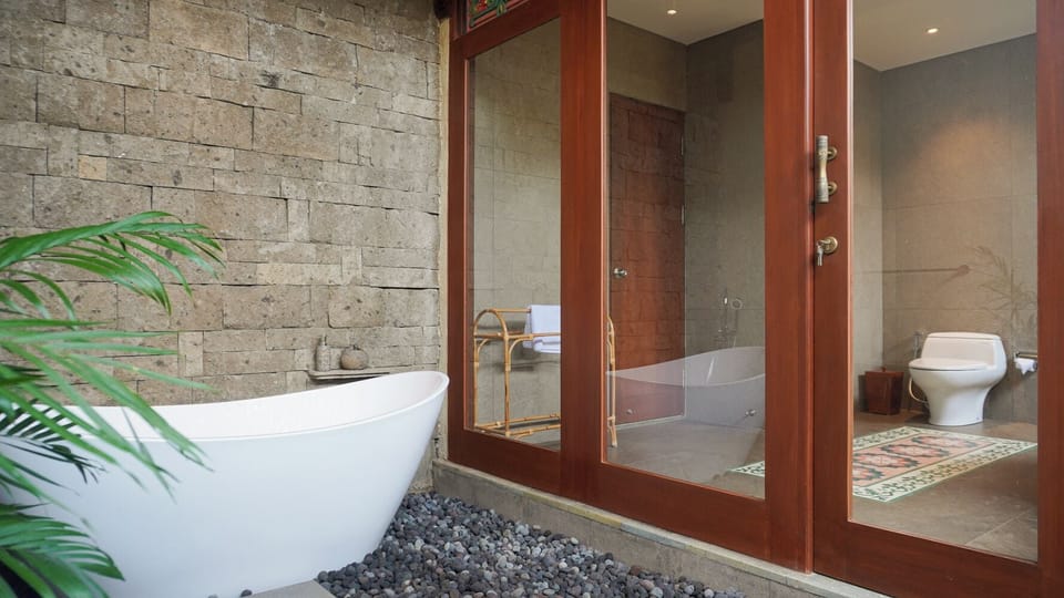 Deluxe Villa, 4 Bedrooms, Private Pool | Bathroom | Separate tub and shower, free toiletries, hair dryer, bidet