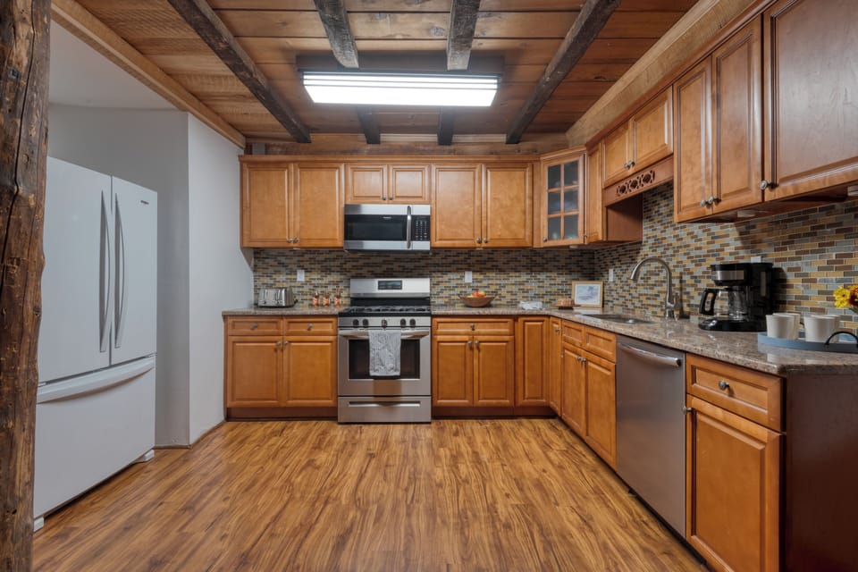 Fully stocked kitchen area.