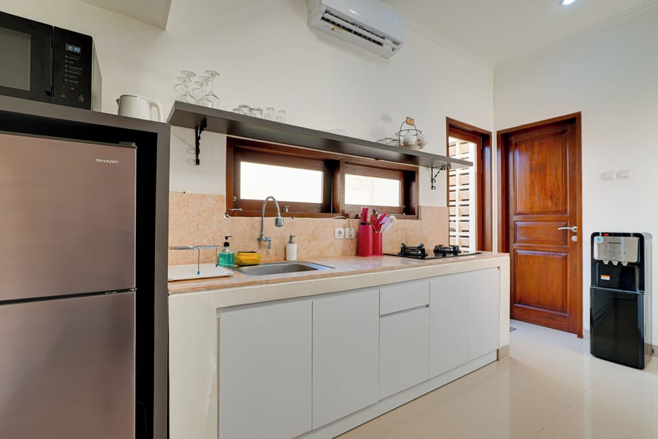 Villa, Balcony, Pool View | Private kitchen | Electric kettle