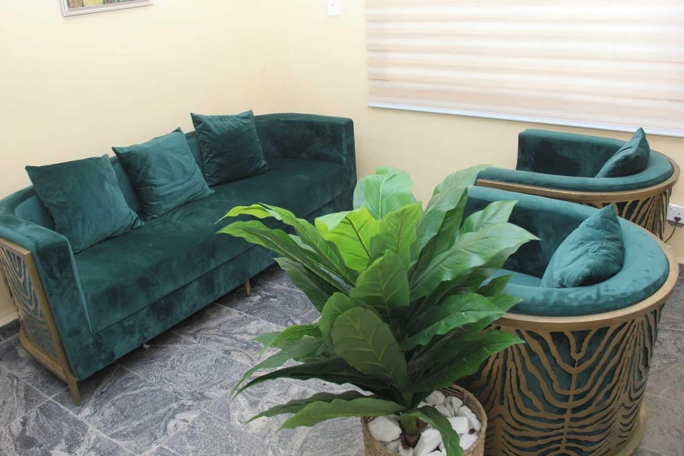 Junior Room, Balcony, City View | Living area