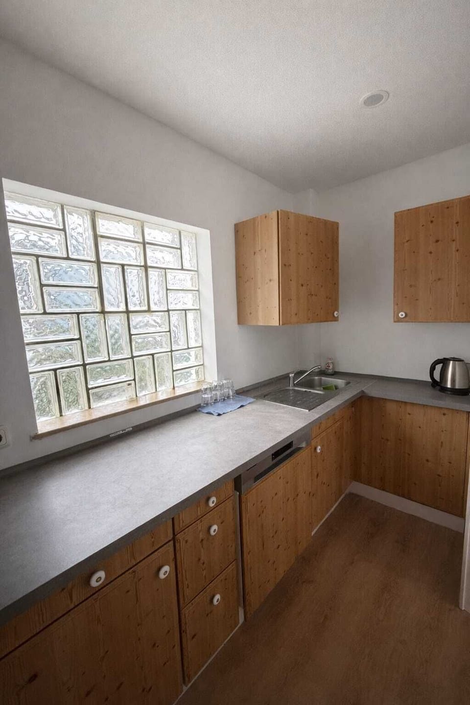 Comfort Apartment, City View | Private kitchen