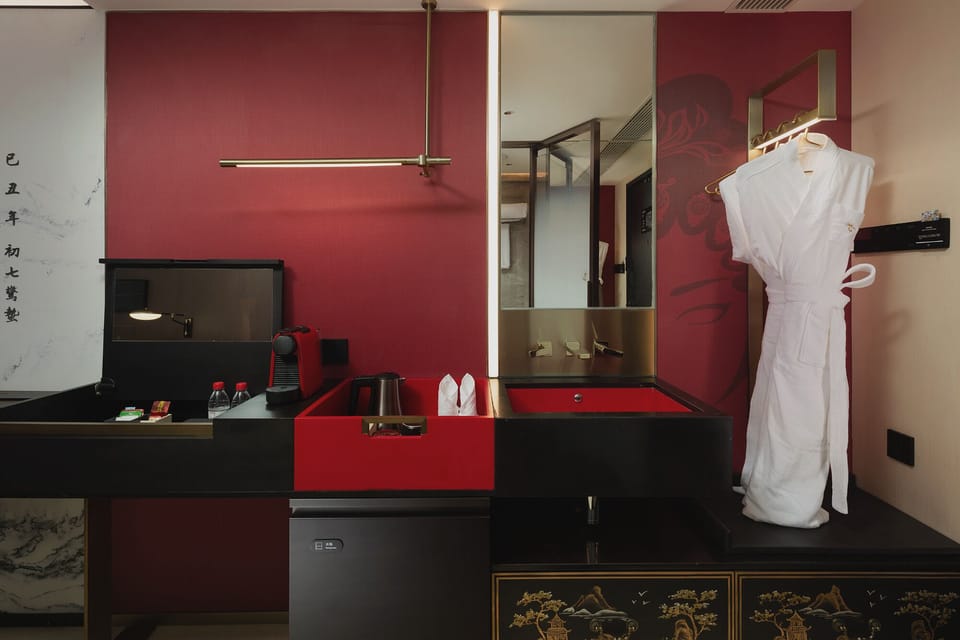 Comfort Single Room, Non Smoking, Housekeeping | Premium bedding, free minibar, in-room safe, blackout drapes
