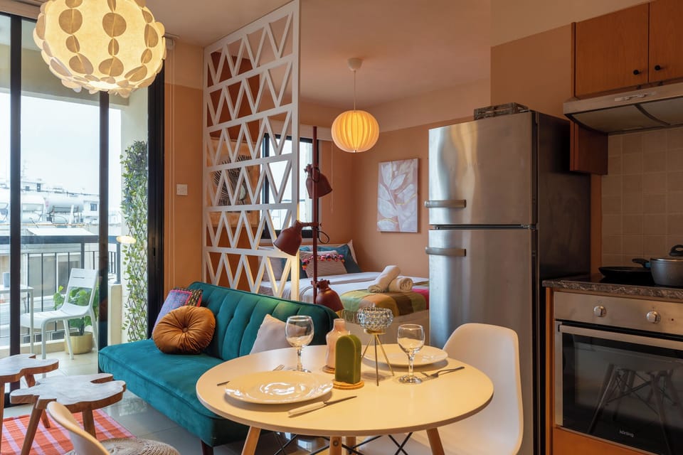 Apartment, 1 Double Bed, Kitchen, City View | Interior