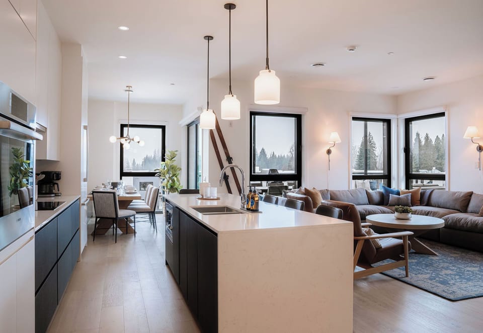Four Peaks Penthouse kicthen 
