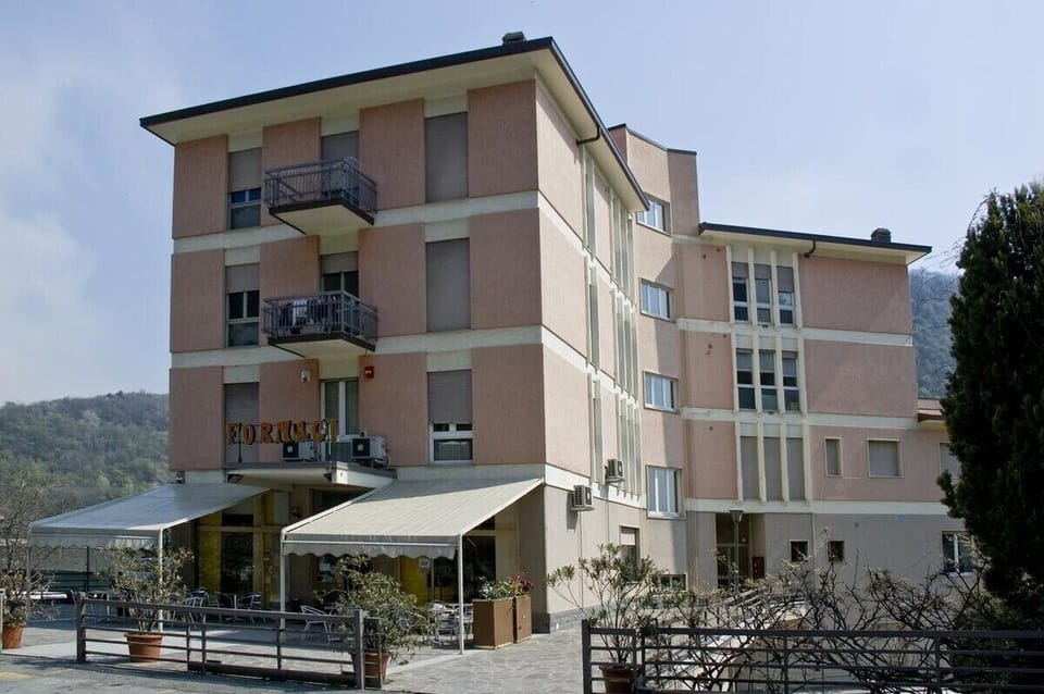 Room | Exterior