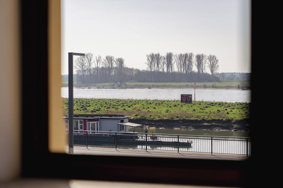 Basic Double Room, River View | Interior