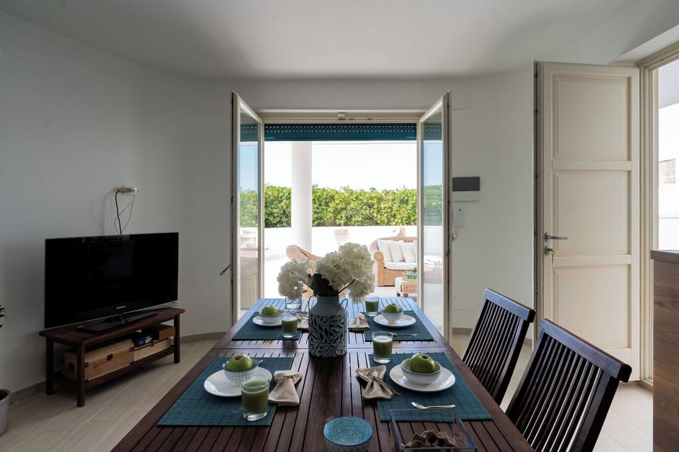 Furniture, Interior Design, Wood, Flooring, Table, Floor, Kitchen & Dining Room Table, Chair, Lighting, Ceiling