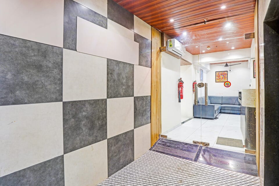 House | Reception