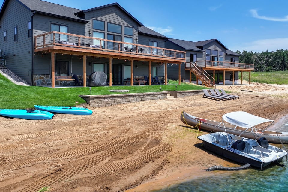 House (5 Bedrooms) | Front of property