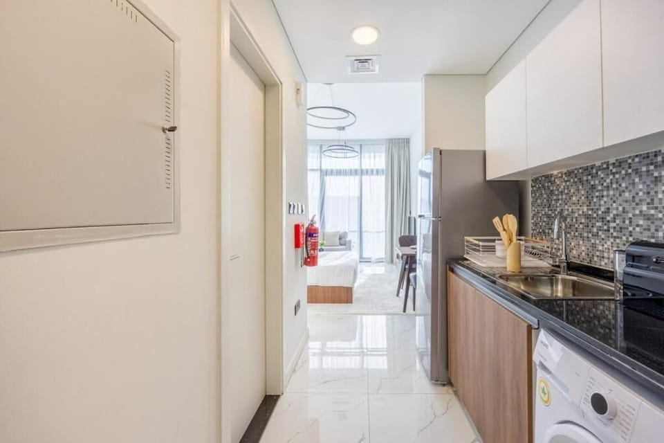 Apartment, Balcony, City View | Interior