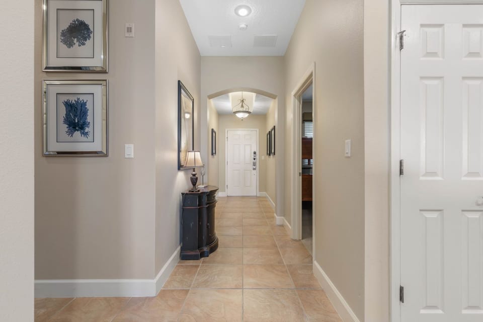 On the other side of the condo you'll find 2 more bedrooms and another full bathroom.