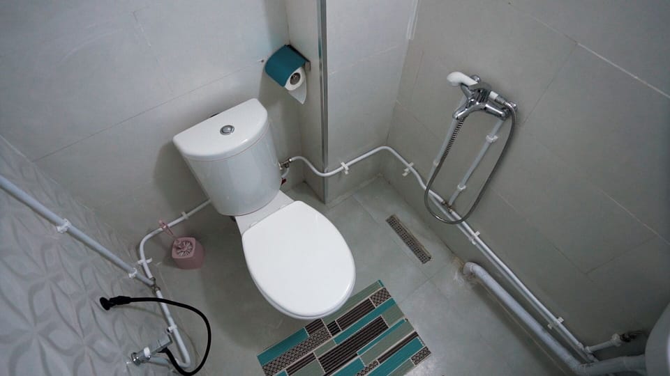 Quadruple Room | Bathroom