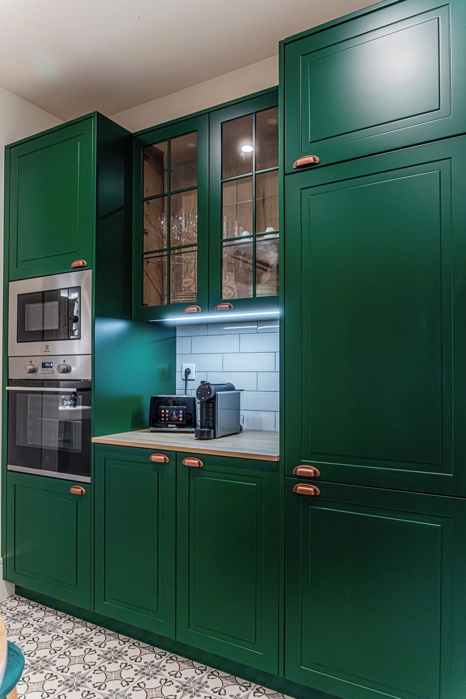 Shared fridge, microwave