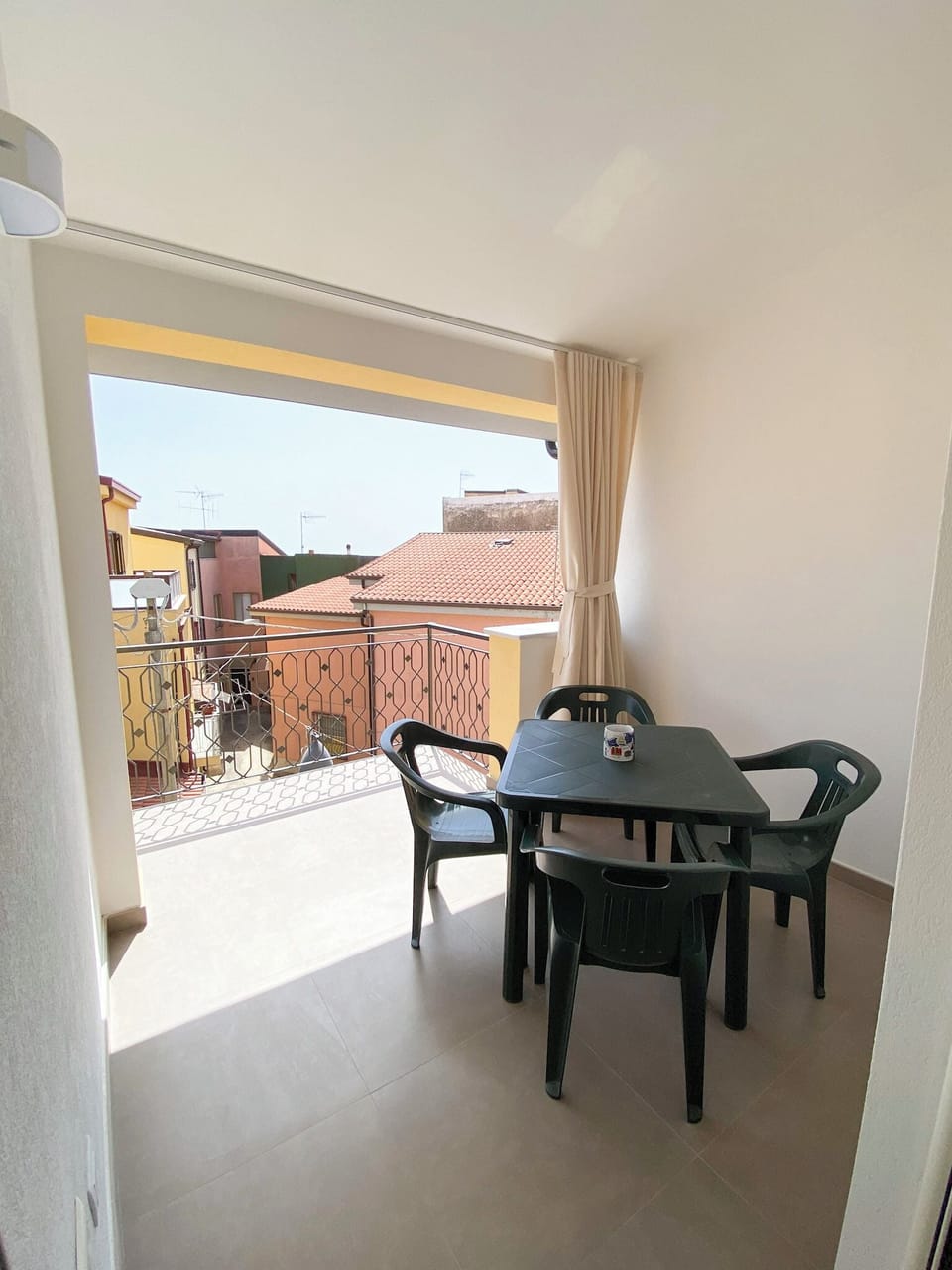 House, Balcony | Dining