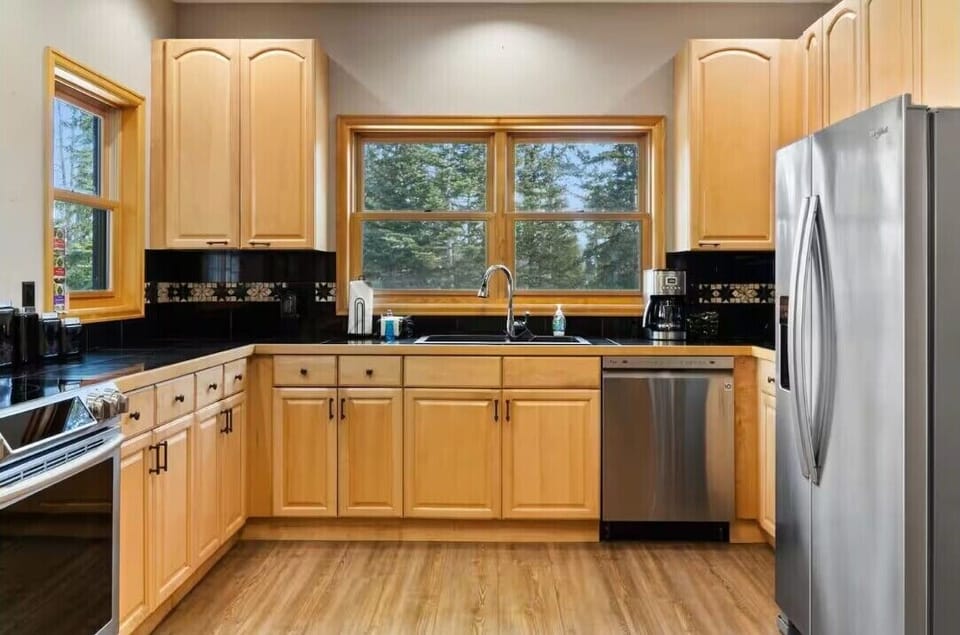 This well-equipped kitchen offers premium essentials and ample counter space.