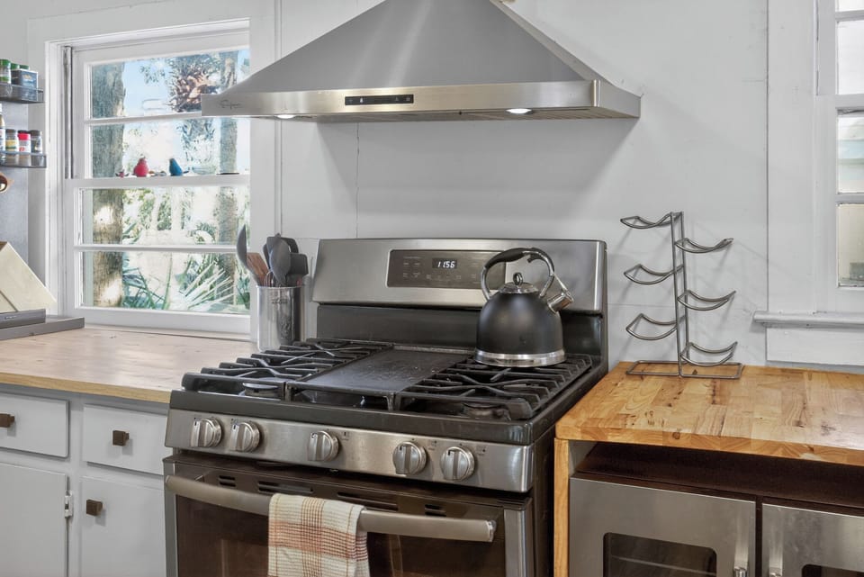 Kitchen - Gas Stove and Oven
