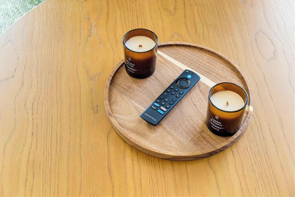 Seamless Entertainment: Easy-to-use remotes for the Smart TVs in both the living room and bedroom