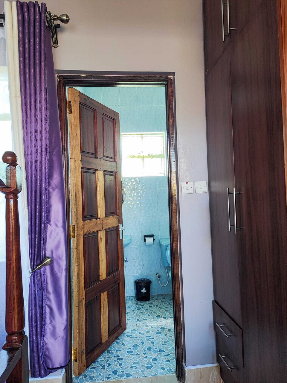 Standard Double Room | Bathroom | Shower, slippers, towels, soap