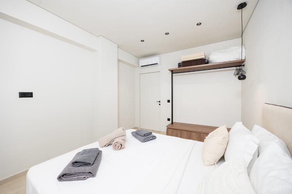 Double bedroom with A/C